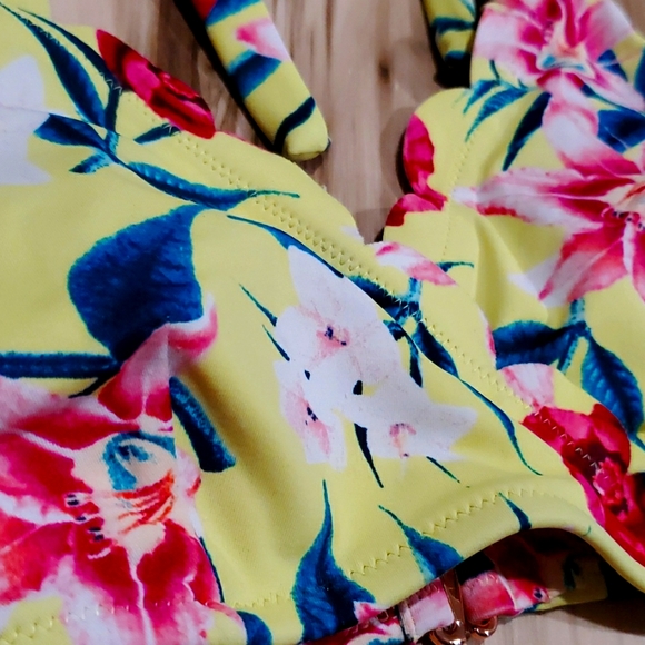 Target Swim Top - Picture 2 of 2